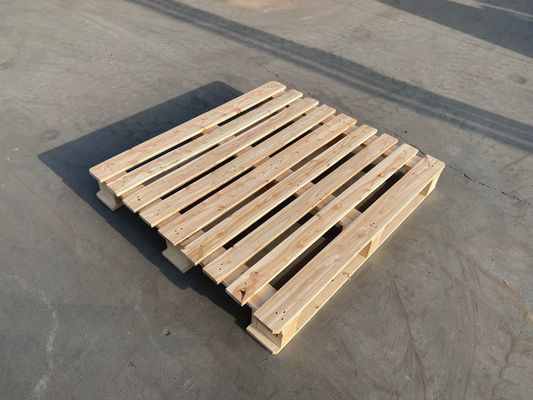 Buen precio Terminal Marino Paletas no fumigadas Procesamiento de fábrica Paleta de madera de 4 vías en línea