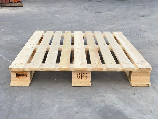 Buen precio Almacenamiento de paletas de madera tratadas térmicamente Volumen de ventas transporte de paletas tratadas térmicamente Ispm 15 en línea
