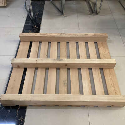 Buen precio Paletas de madera euro nuevas y usadas de alta calidad de entrada de 4 vías con una sola cara de madera de pino en línea