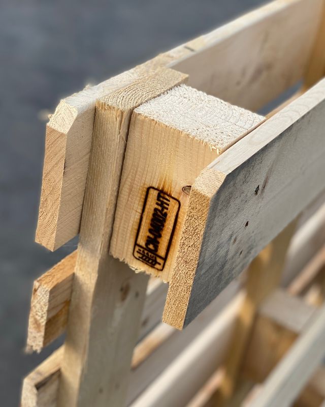 Venta de mercancías Euro palets Palets de madera tratados térmicamente para la exportación
