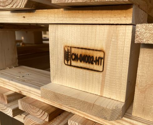 Buen precio Paletas monocaras sin fumigación de madera de pino nuevo Paletas estándar europeas en línea